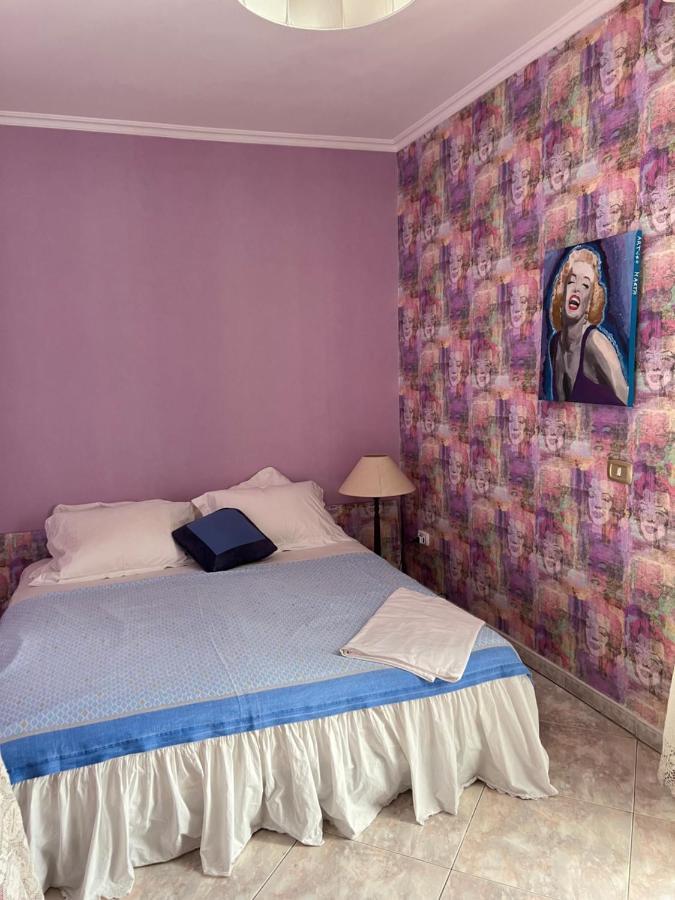 Ferienwohnung Casa Kamalei, Tra Plebiscito E Lungomare Neapel Exterior foto