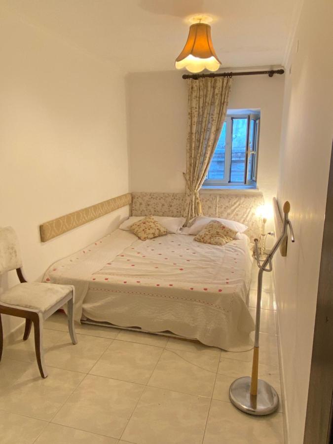 Ferienwohnung Casa Kamalei, Tra Plebiscito E Lungomare Neapel Exterior foto