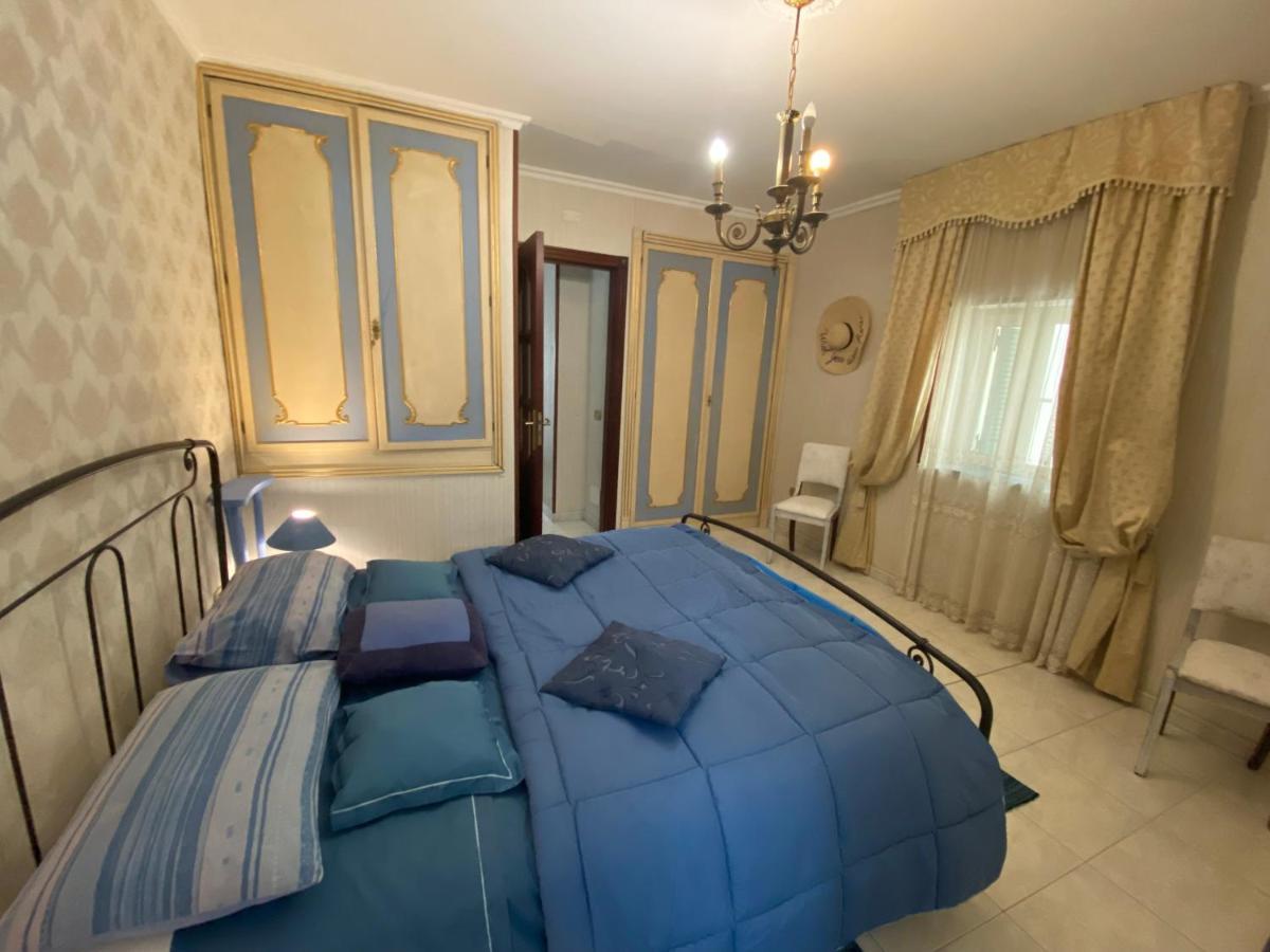 Ferienwohnung Casa Kamalei, Tra Plebiscito E Lungomare Neapel Exterior foto